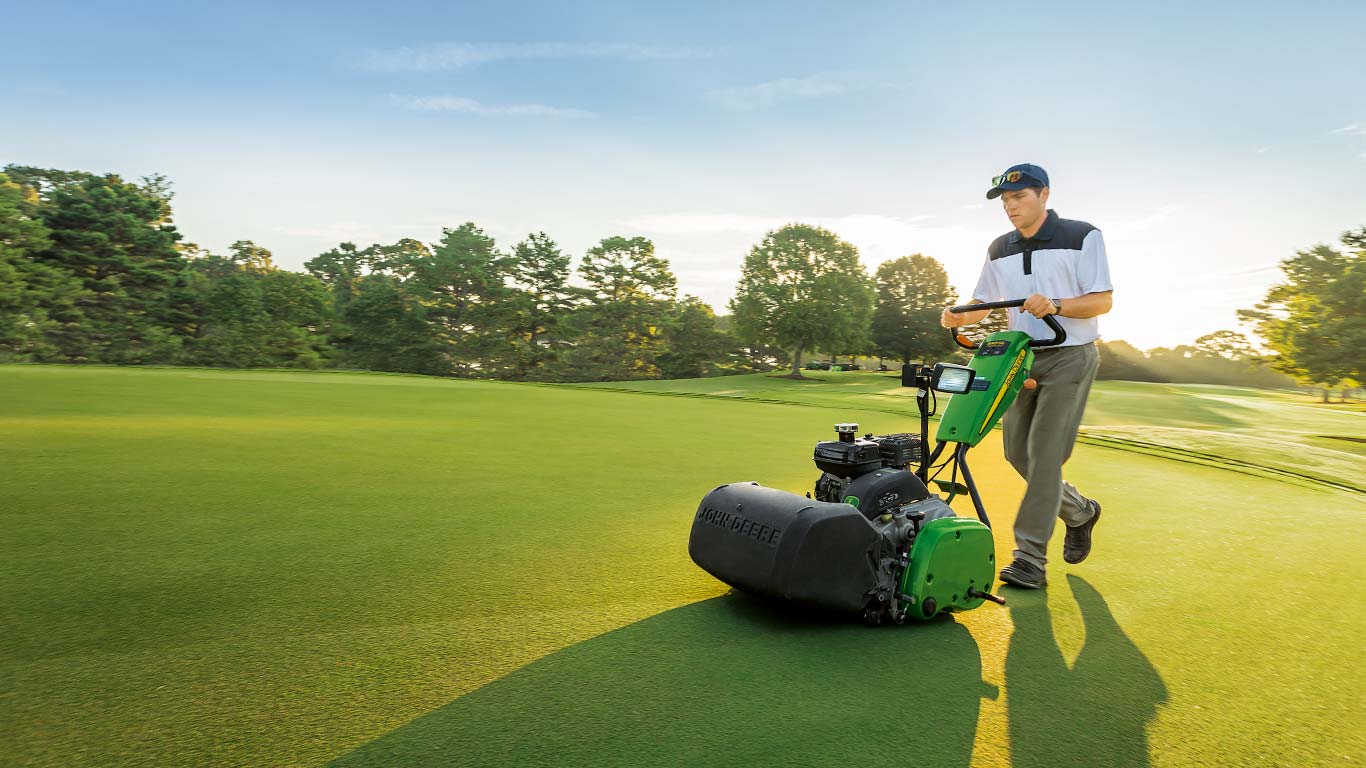 220 E-Cut Hybrid, polje, igrišče za golf, ročno vodljive kosilnice in kosilnice s sedežem za zelenice, golf in šport