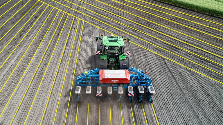 Traktorji Autopath John Deere, pogled od zgoraj